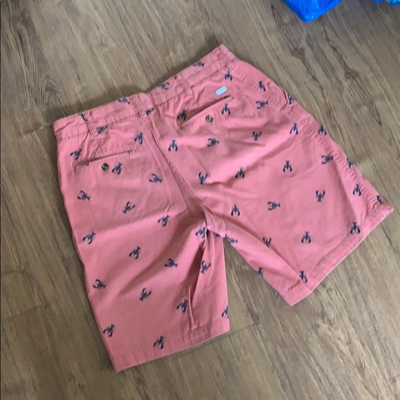 Izod Lobster Shorts - Picture 2 of 3